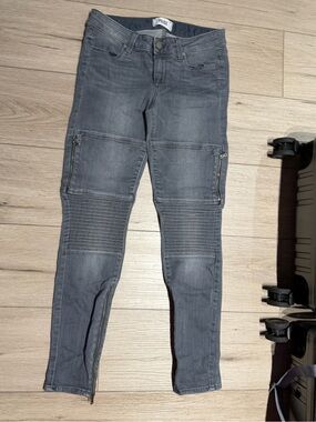PAIGE Denim Demi Ultra Skinny Jeans in Hart size 26